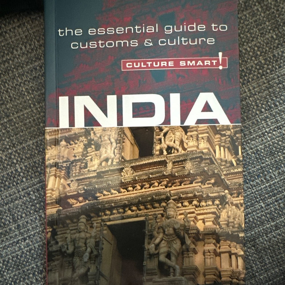 India The Essential Guide To Customs & Culture Book - Picture 5 of 5